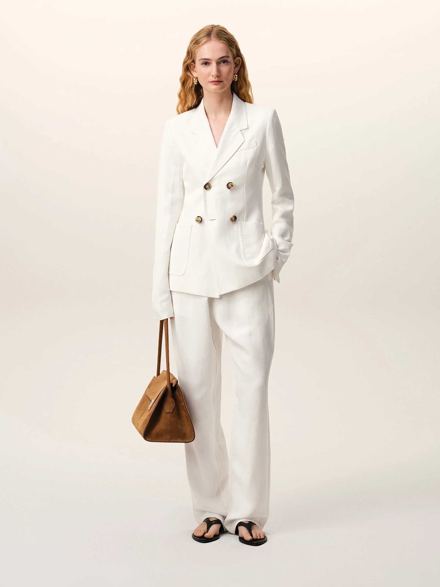 Ami Paris Mujer Barcelona Blazer Bar Cruzada color Blanco sku 741-002331 01 - Foto 2