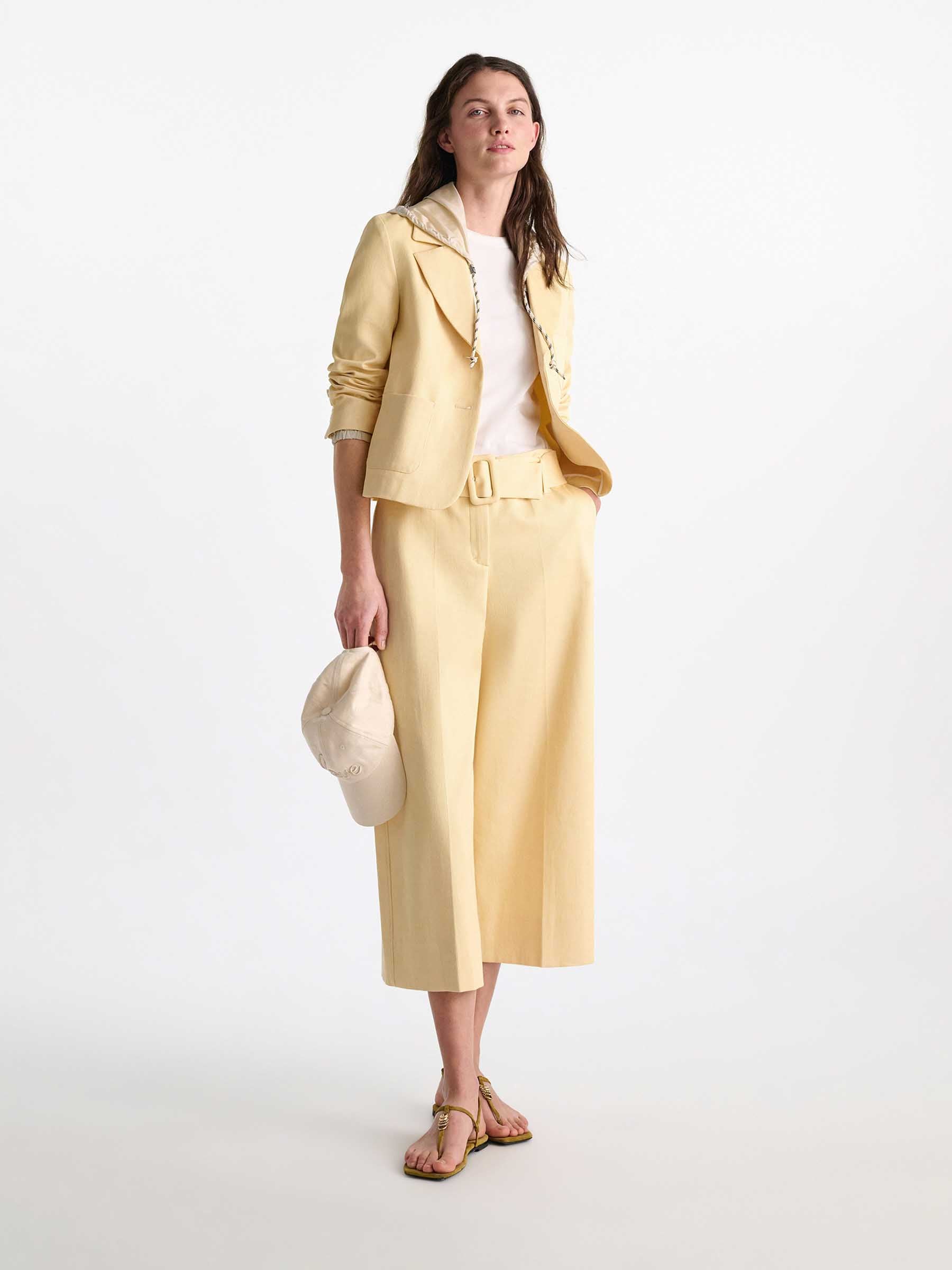 Dorothee Schumacher Mujer Barcelona Blazer Cropped color Amarillo Claro sku 741-002340 01 - Foto 2