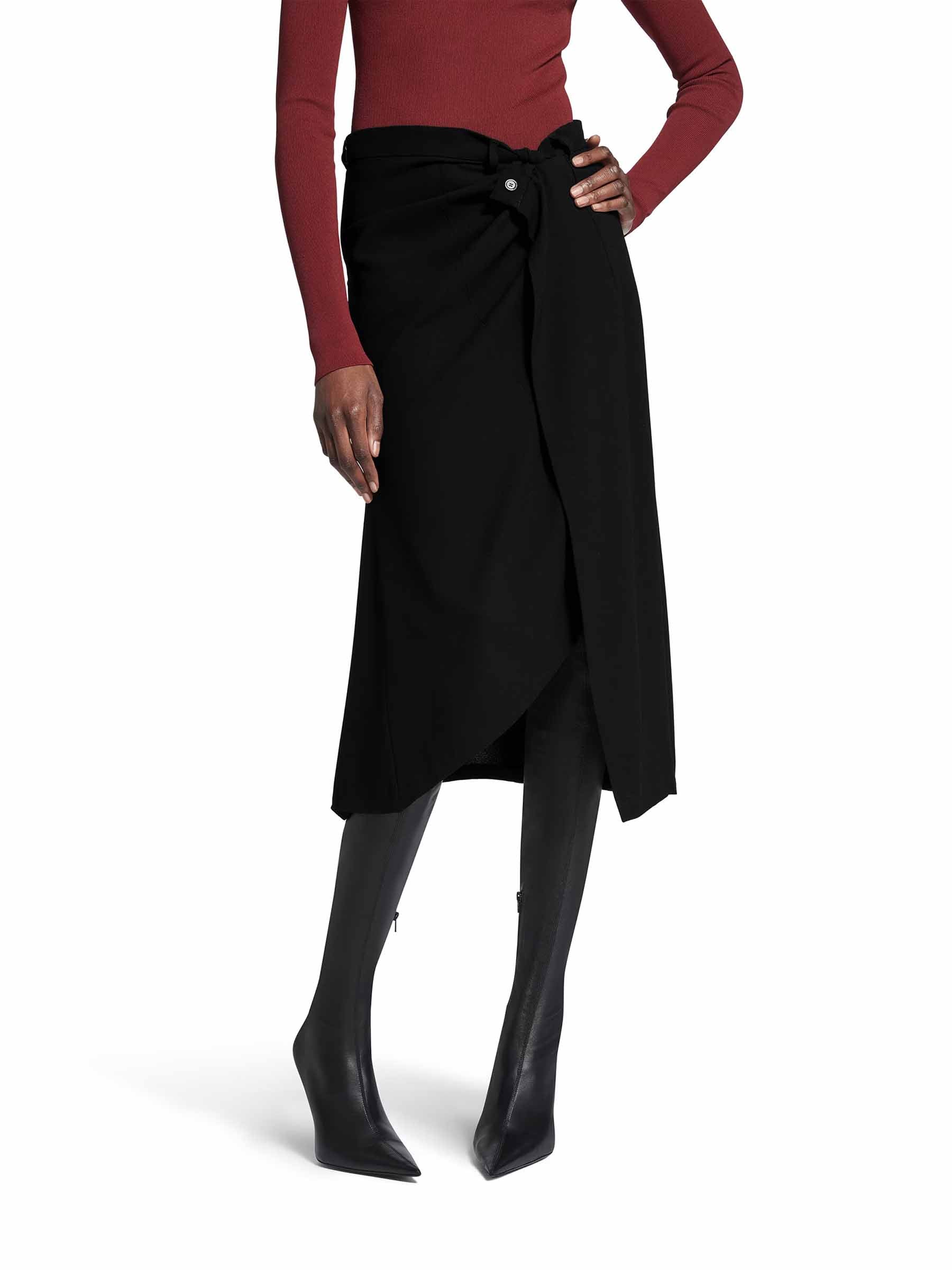 Balenciaga Mujer Barcelona Falda Midi Drapeada color Negro sku 750-001658 01 - Foto 2