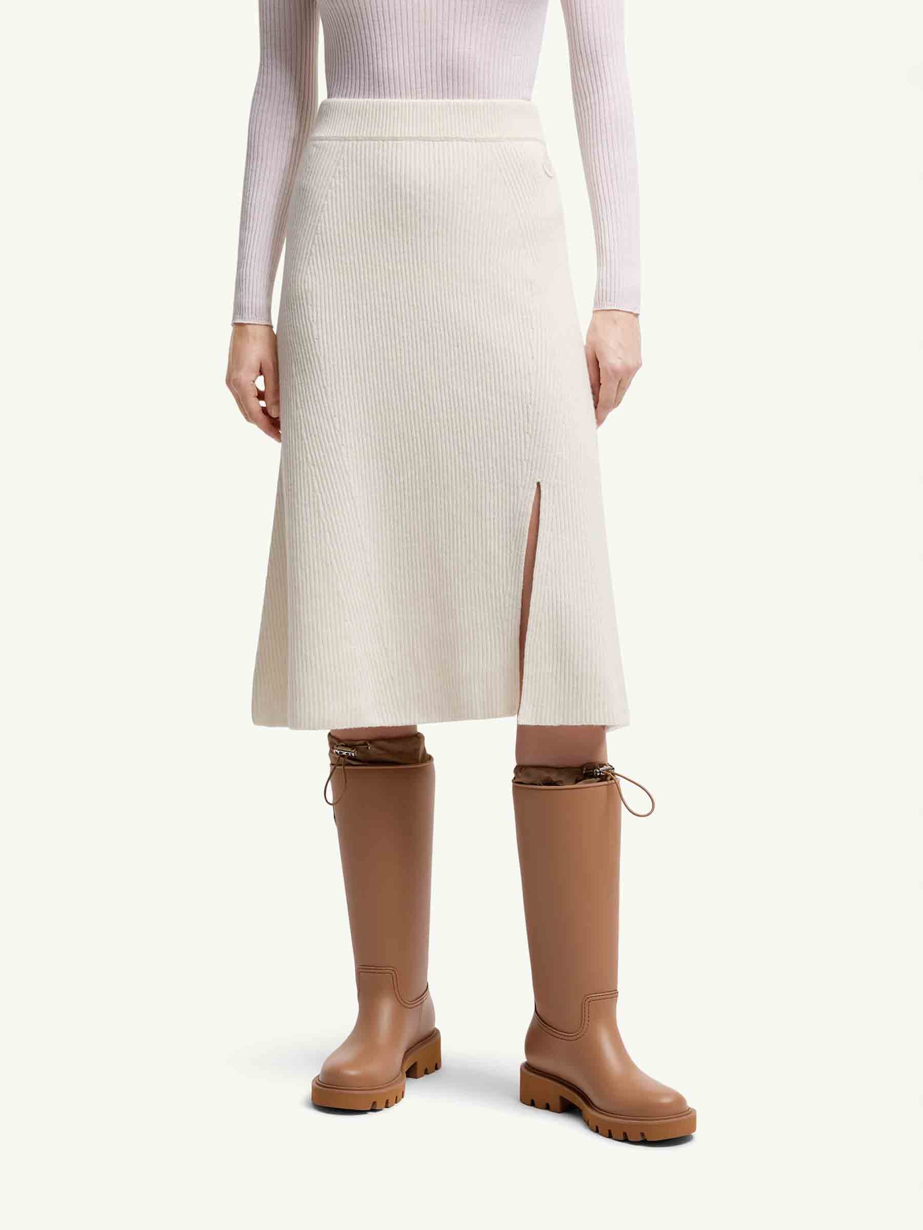 Moncler Mujer Barcelona Falda Midi Punto color Marfil sku 750-001680 01 - Foto 2