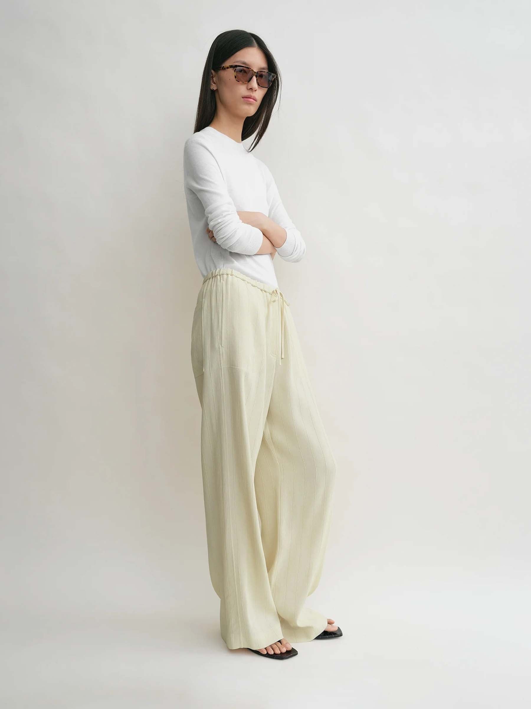 TOTEME Mujer Barcelona Pantalones Rayas Lino color Crema sku 761-003772 01 - Foto 2