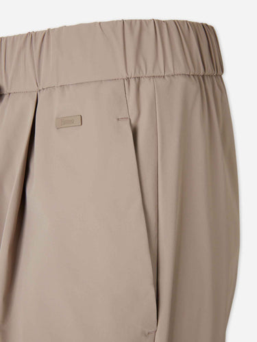 Herno Mujer Barcelona Pantalones Slim Técnicos color Taupe sku 761-004104 01 - Foto 3
