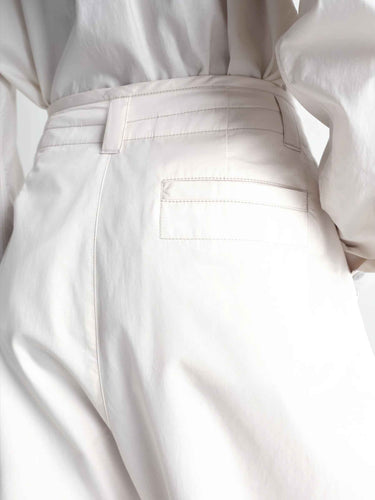 Lemaire Mujer Barcelona Bermudas Capri Balloon color Beige sku 762-000547 01 - Foto 4