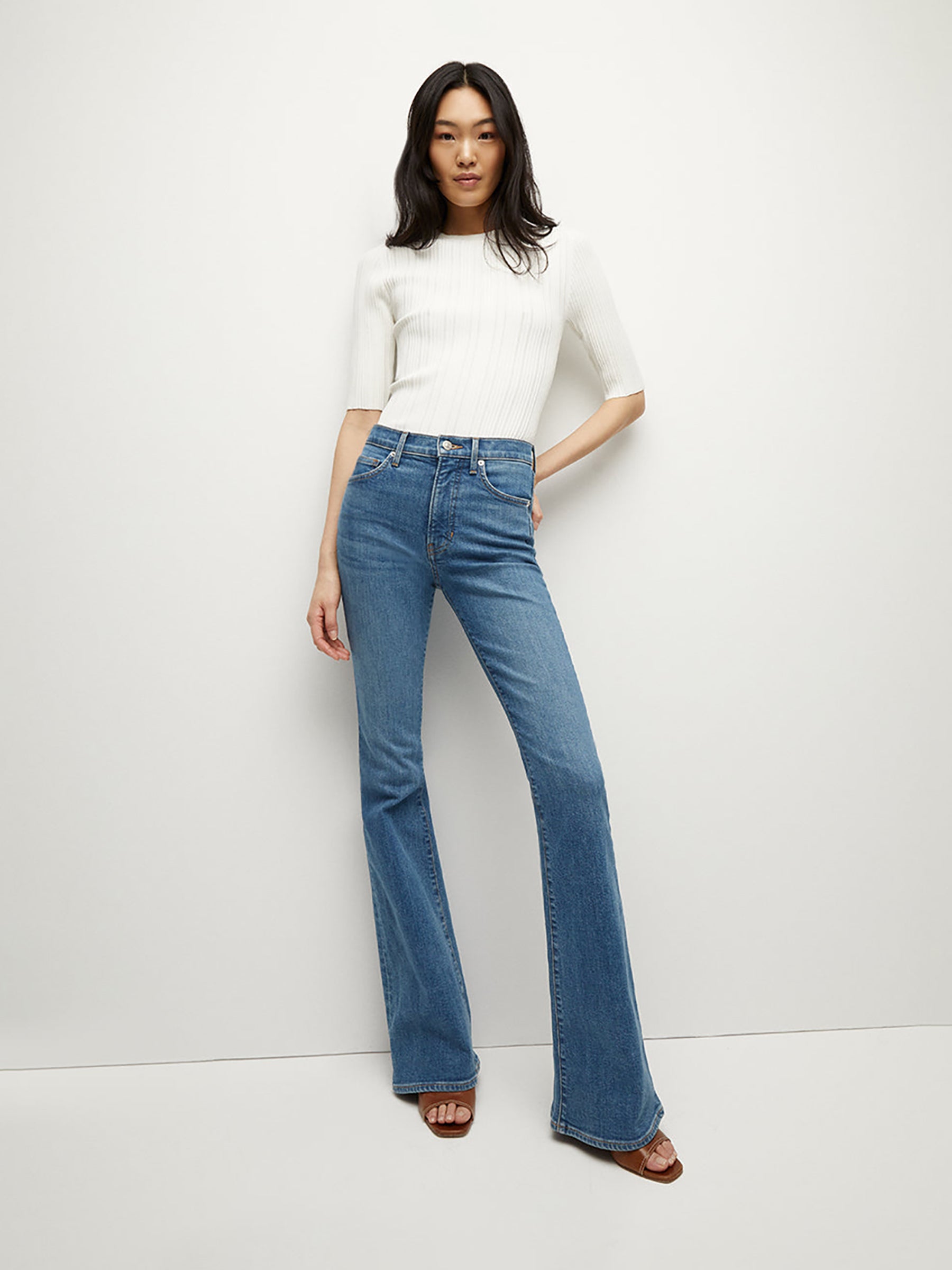 Veronica Beard – Beverly Flare Jeans Mujer 763-001679 01