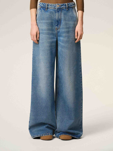 Ami Paris Mujer Barcelona Jeans Extra Anchos color Azul Denim sku 763-001780 01 - Foto 3