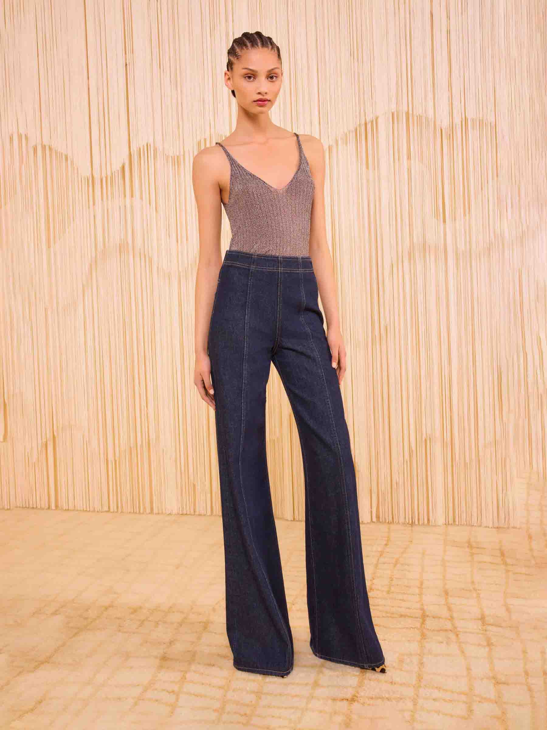 Ulla Johnson Mujer Barcelona Jeans Flared Bianca color Azul Denim Oscuro sku 763-001845 01 - Foto 2