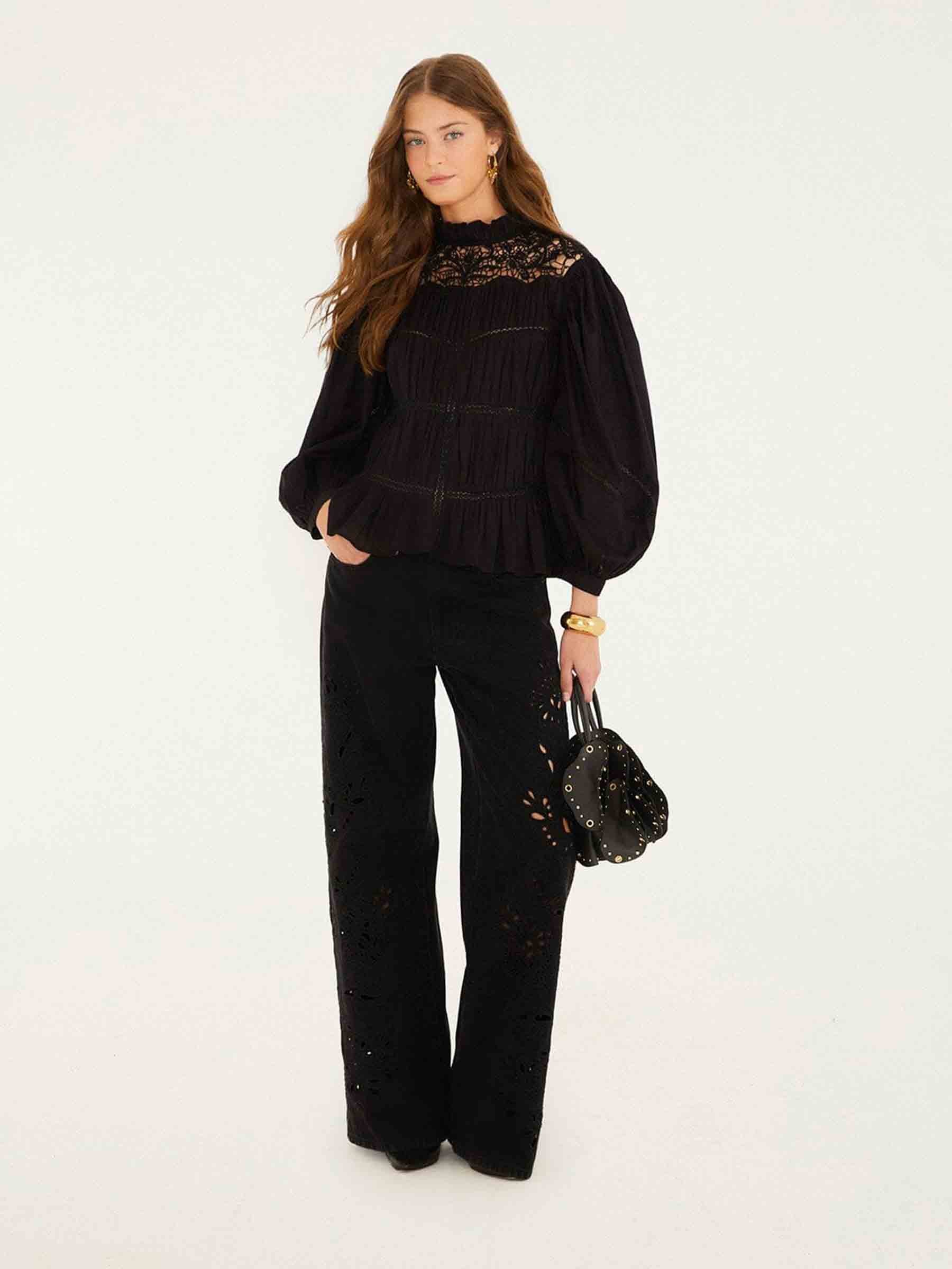 Farm Rio Mujer Barcelona Jeans Bordados Richelieu color Negro sku 763-001871 01 - Foto 1