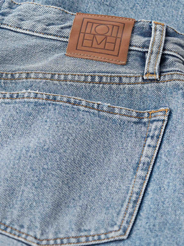 TOTEME Mujer Barcelona Jeans Rectos Torcido color Azul Denim Claro sku 763-001880 01 - Foto 4