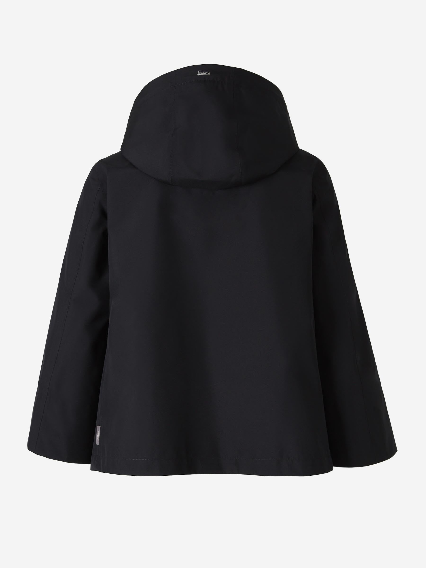 Herno Mujer Barcelona Chaqueta Técnica Cortavientos Gore-Tex color Negro sku 771-001572 01 - Foto 2