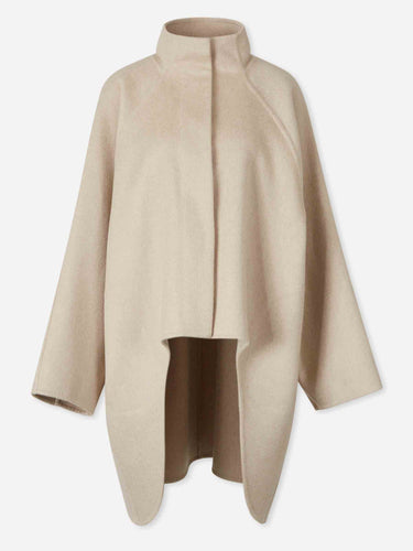 Alaïa Mujer Barcelona Abrigo Asimétrico color Beige sku 771-001709 01 - Foto 1