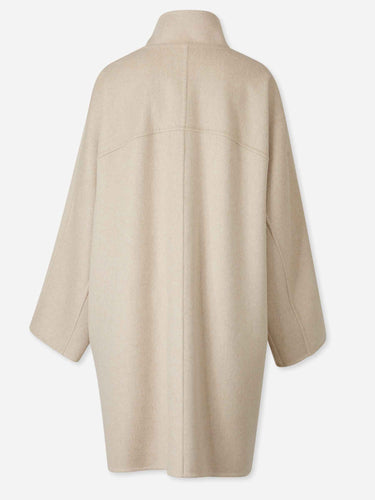 Alaïa Mujer Barcelona Abrigo Asimétrico color Beige sku 771-001709 01 - Foto 2