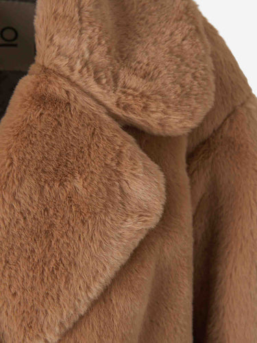 Herno Mujer Barcelona Abrigo Corto Pelo color Camel sku 771-001715 03 - Foto 3