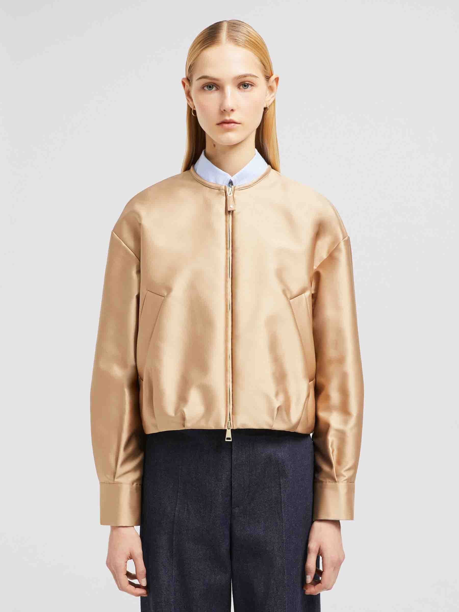 Moncler Mujer Barcelona Cazadora Acolchada Maupa color Dorado sku 772-001436 01 - Foto 2