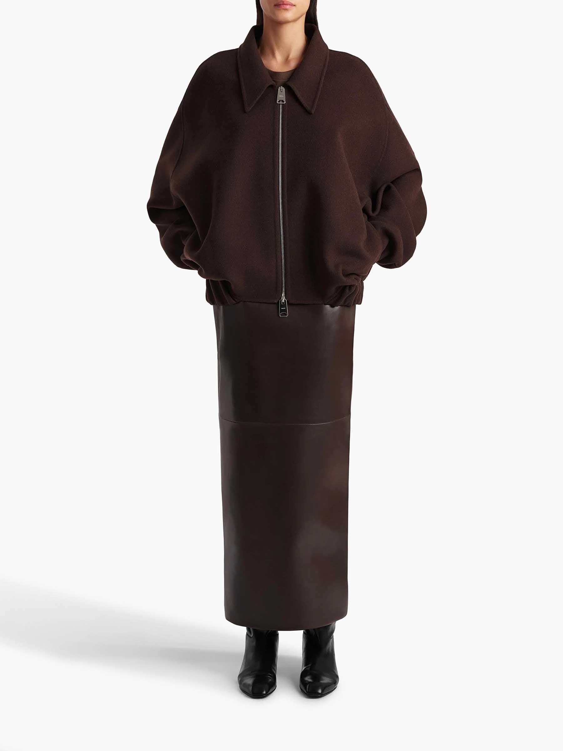 Khaite Mujer Barcelona Chaqueta Odin color Marrón Oscuro sku 772-001492 01 - Foto 2