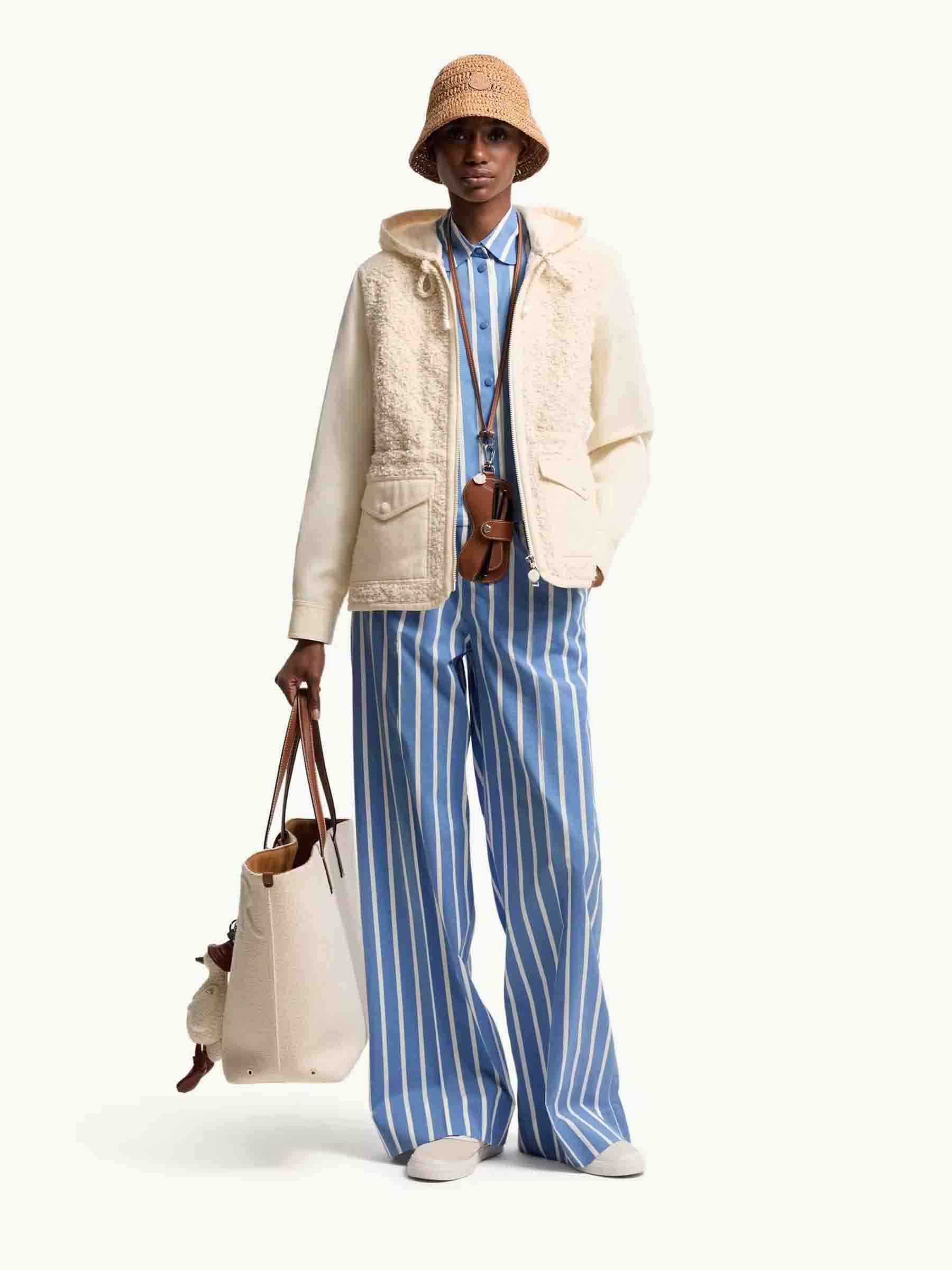 Moncler Mujer Barcelona Chaqueta Casual Capucha color Marfil sku 772-001555 01 - Foto 2