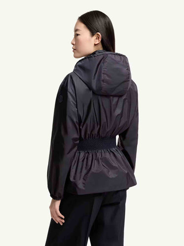 Moncler Mujer Barcelona Chaqueta Impermeable Liriope color Azul Marino sku 772-001556 01 - Foto 3