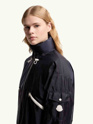 Moncler Mujer Barcelona Chaqueta Técnica Impermeable color Negro sku 772-001558 01 - Foto 3