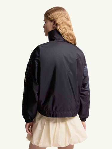 Moncler Mujer Barcelona Chaqueta Técnica Impermeable color Negro sku 772-001558 01 - Foto 4