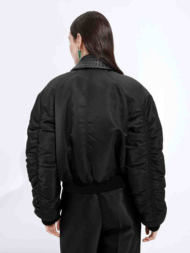 Bottega Veneta Mujer Barcelona Bomber Acolchada color Negro sku 772-001581 01 - Foto 2