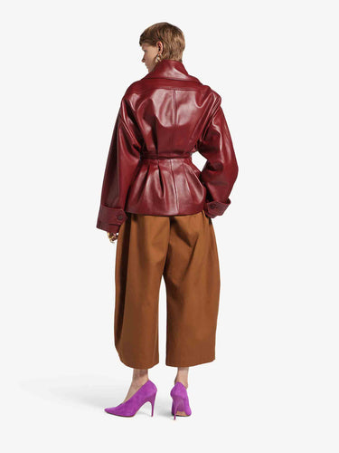 Balenciaga Mujer Barcelona Gabardina Corta Piel color Burdeos sku 772-001592 01 - Foto 3