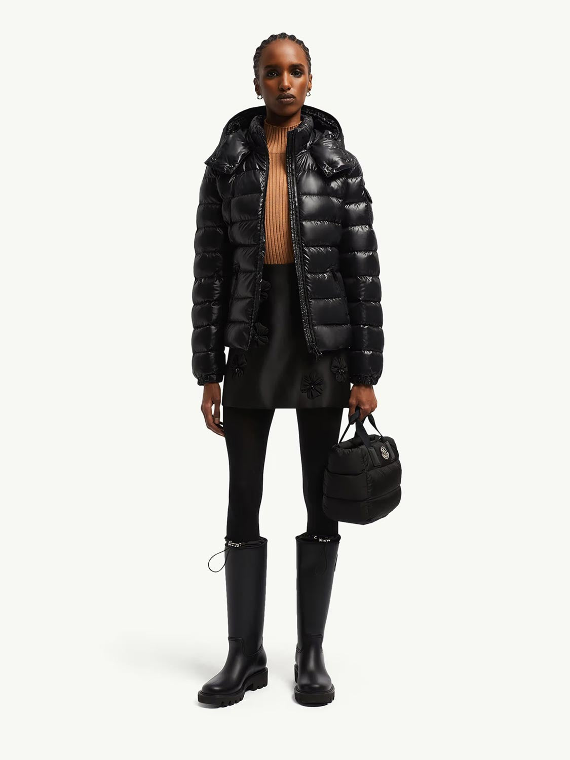 Moncler Mujer Barcelona Plumífero Acolchado color Negro sku 774-000586 01 - Foto 2