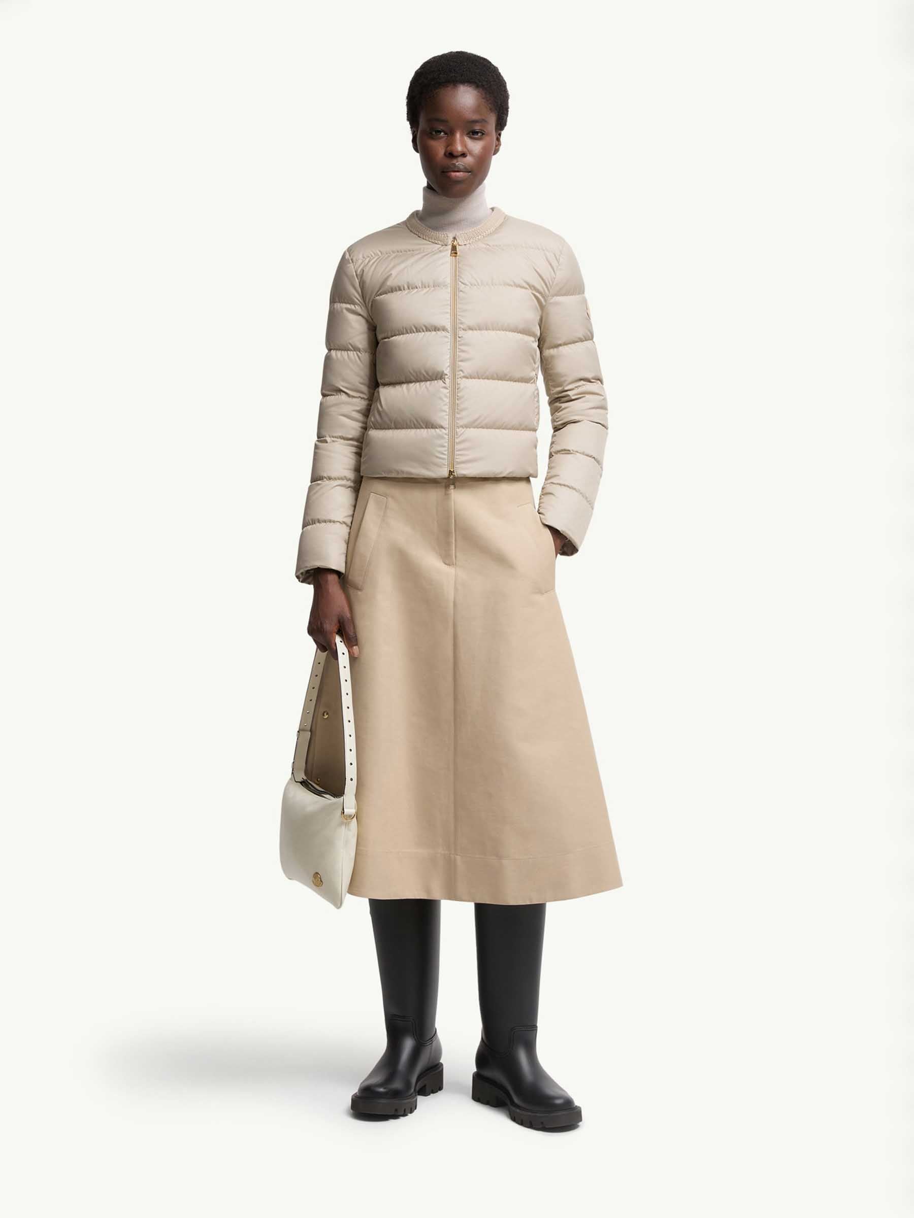 Moncler Mujer Barcelona Plumífero Lana Mauvezin color Beige sku 774-000591 01 - Foto 2
