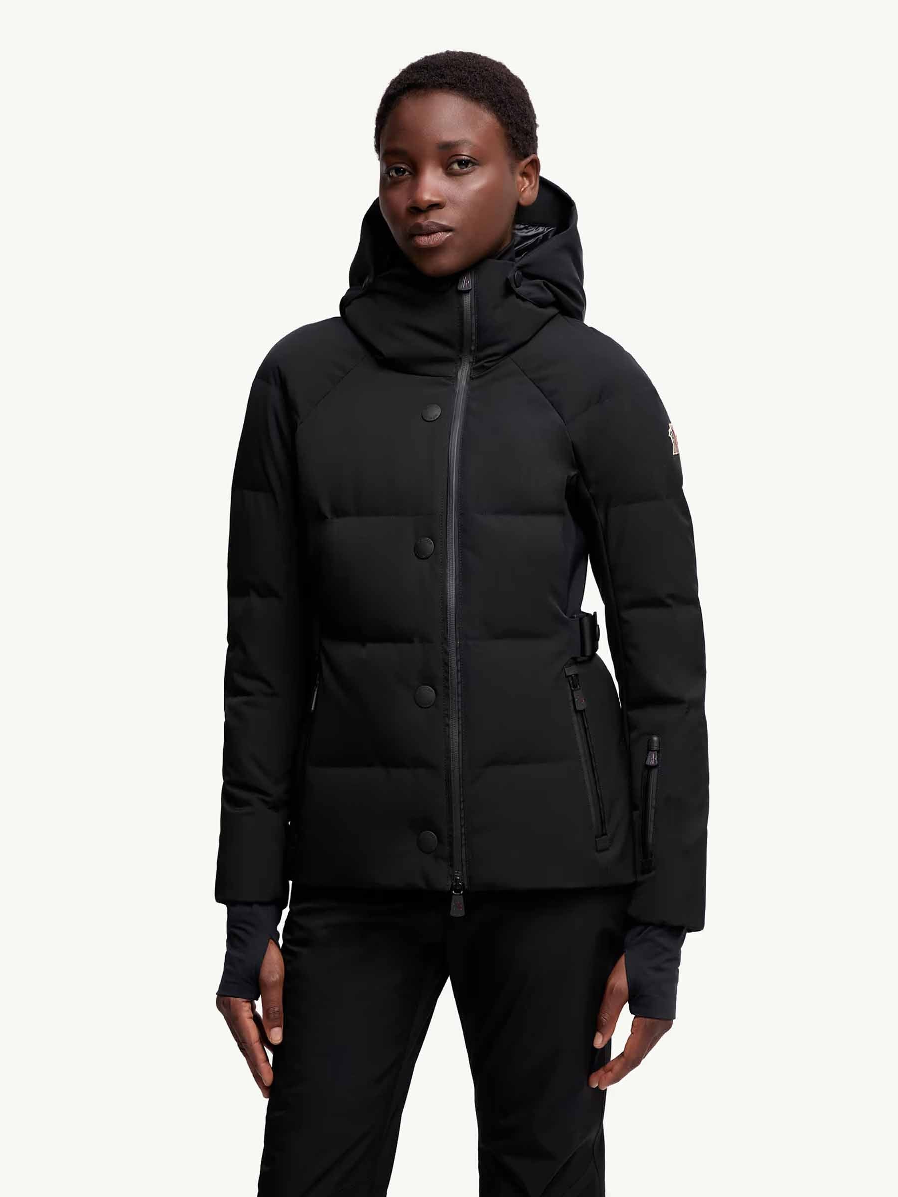 Moncler Grenoble Mujer Barcelona Plumífero Corto Guyane color Negro sku 774-000608 01 - Foto 2