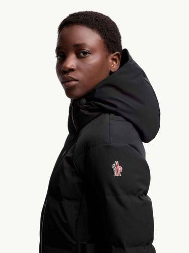 Moncler Grenoble Mujer Barcelona Plumífero Corto Guyane color Negro sku 774-000608 01 - Foto 4