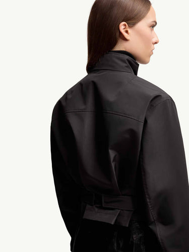 Moncler Genius Edward Enninful Mujer Barcelona Chaqueta Técnica Krovanh color Negro sku 774-000619 01 - Foto 4