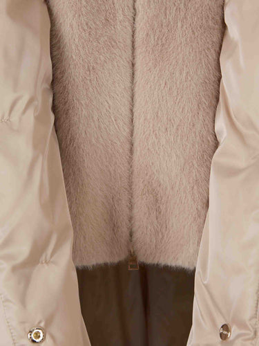 Herno Mujer Barcelona Plumífero Capucha Pelo color Camel sku 774-000651 01 - Foto 5