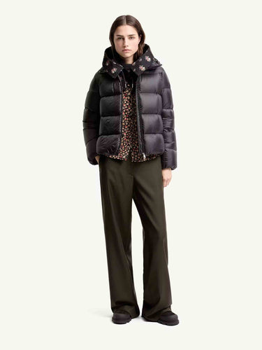 Moncler Mujer Barcelona Plumífero Capucha Feligule color Multicolor sku 774-000664 01 - Foto 4