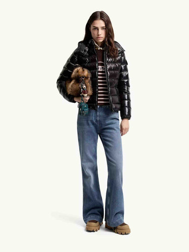 Moncler Mujer Barcelona Plumífero Corto Bady color Negro sku 774-000675 01 - Foto 2