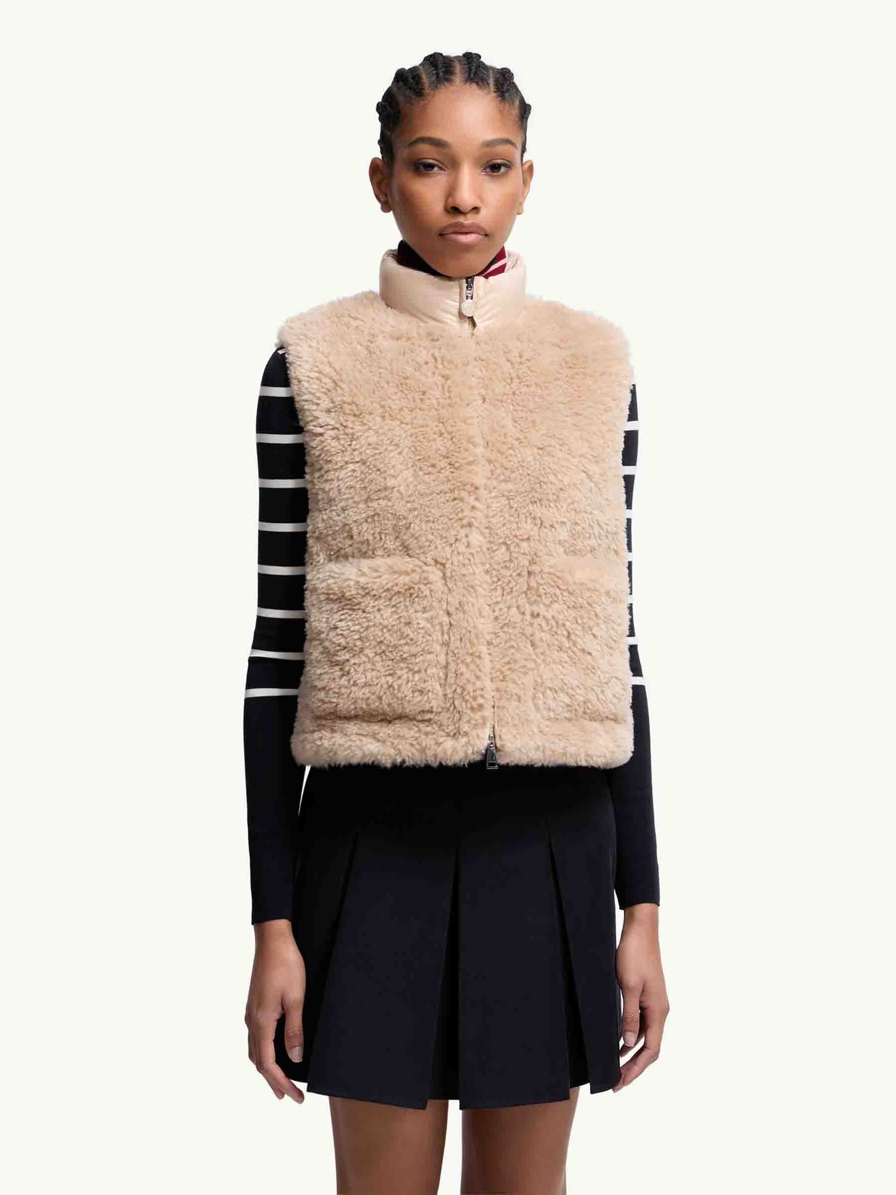 Moncler Mujer Barcelona Chaleco Plumón Planeze Teddy color Camel sku 775-000224 01 - Foto 2
