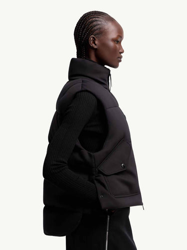 Moncler Genius Edward Enninful Mujer Barcelona Chaleco Plumífero Otis color Negro sku 775-000233 01 - Foto 5