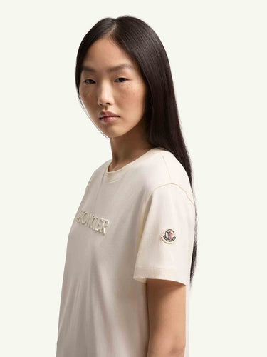 Moncler Mujer Barcelona Camiseta Cuello Redondo color Marfil sku 782-001847 01 - Foto 3