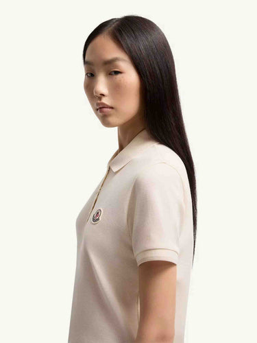 Moncler Mujer Barcelona Polo Manga Corta color Marfil sku 783-000082 01 - Foto 3