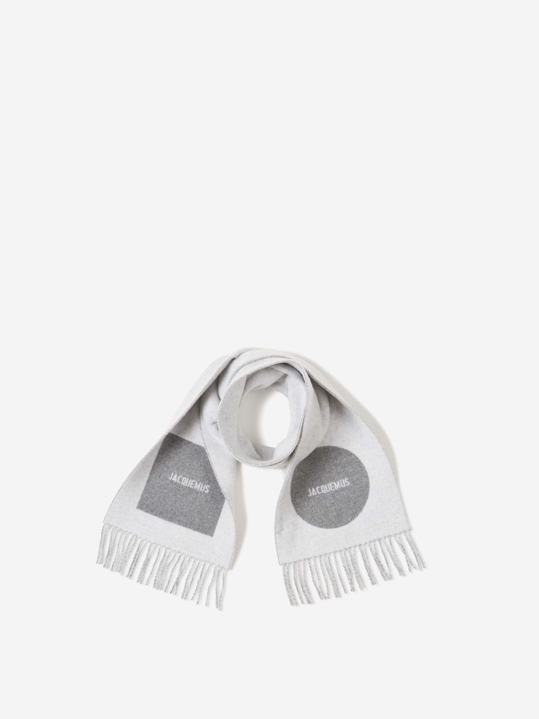 Jacquemus Mujer Barcelona Bufanda Rond Carré color Gris sku 796-000118 02 - Foto 1