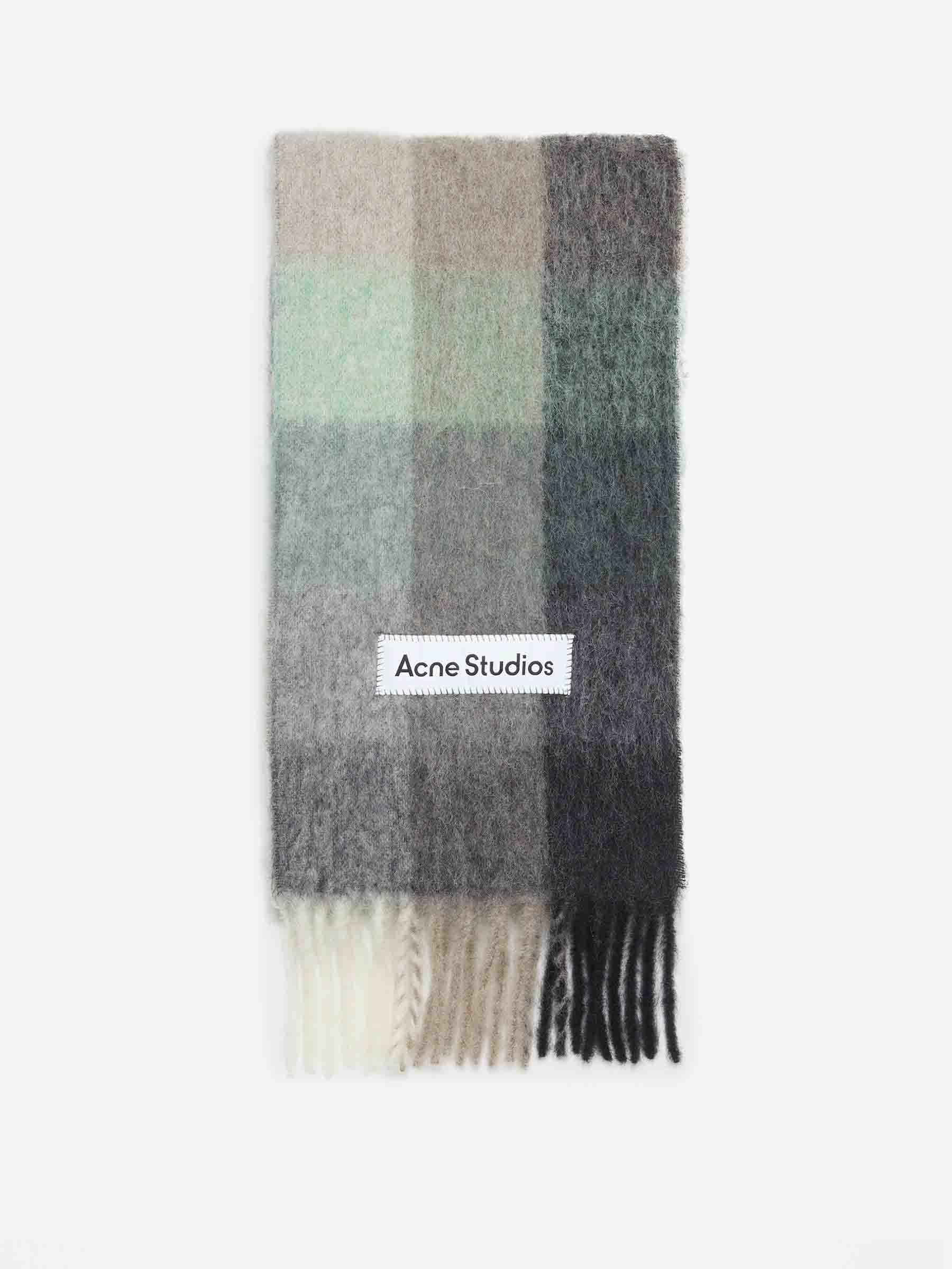 Acne Studios Mujer Barcelona Bufanda Logo Lana color Gris Claro sku 796-000126 04 - Foto 1