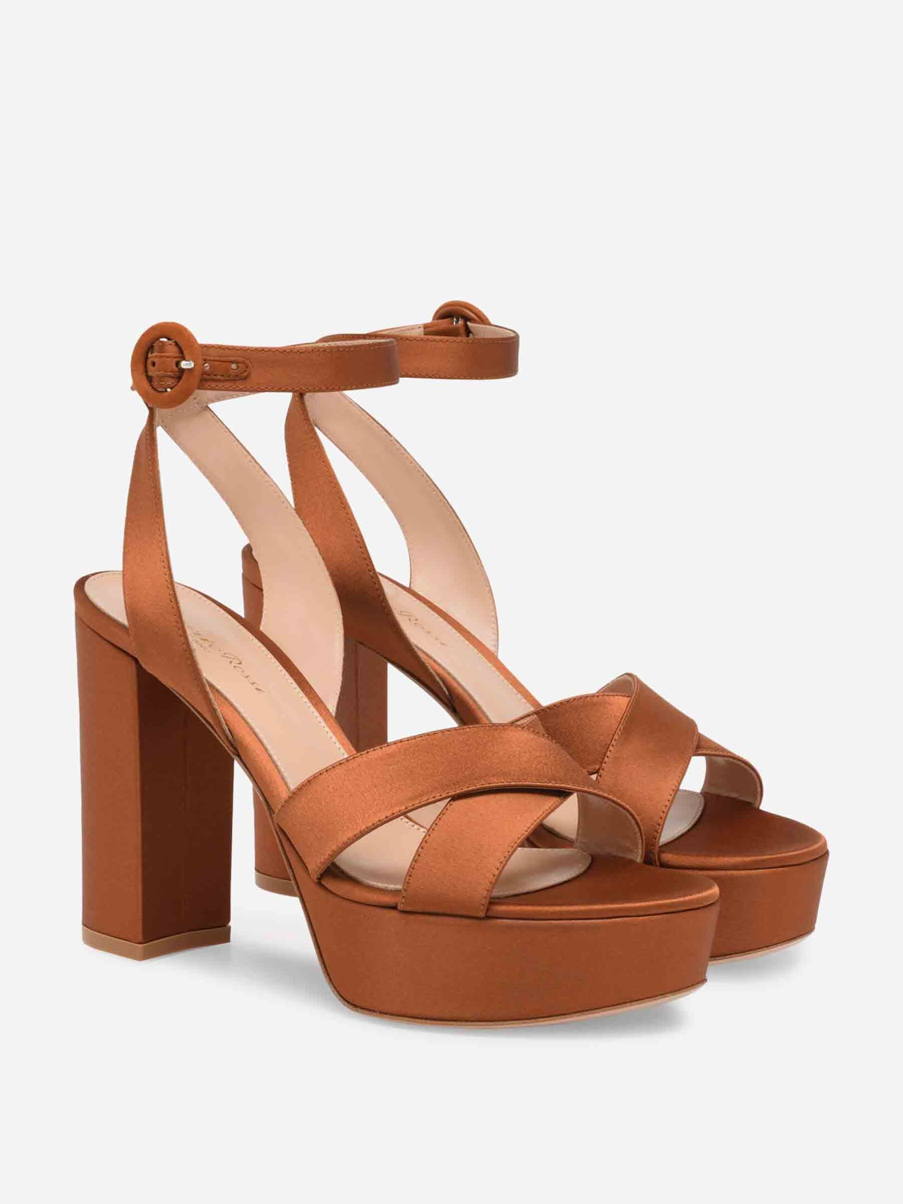 Gianvito Rossi Mujer Barcelona Sandalias Tacón Sabrina color Camel sku 800-005549 00 - Foto 2