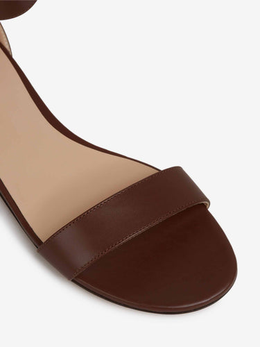 Tom Ford Mujer Barcelona Sandalias Planas Candado color Marrón sku 801-000095 01 - Foto 5
