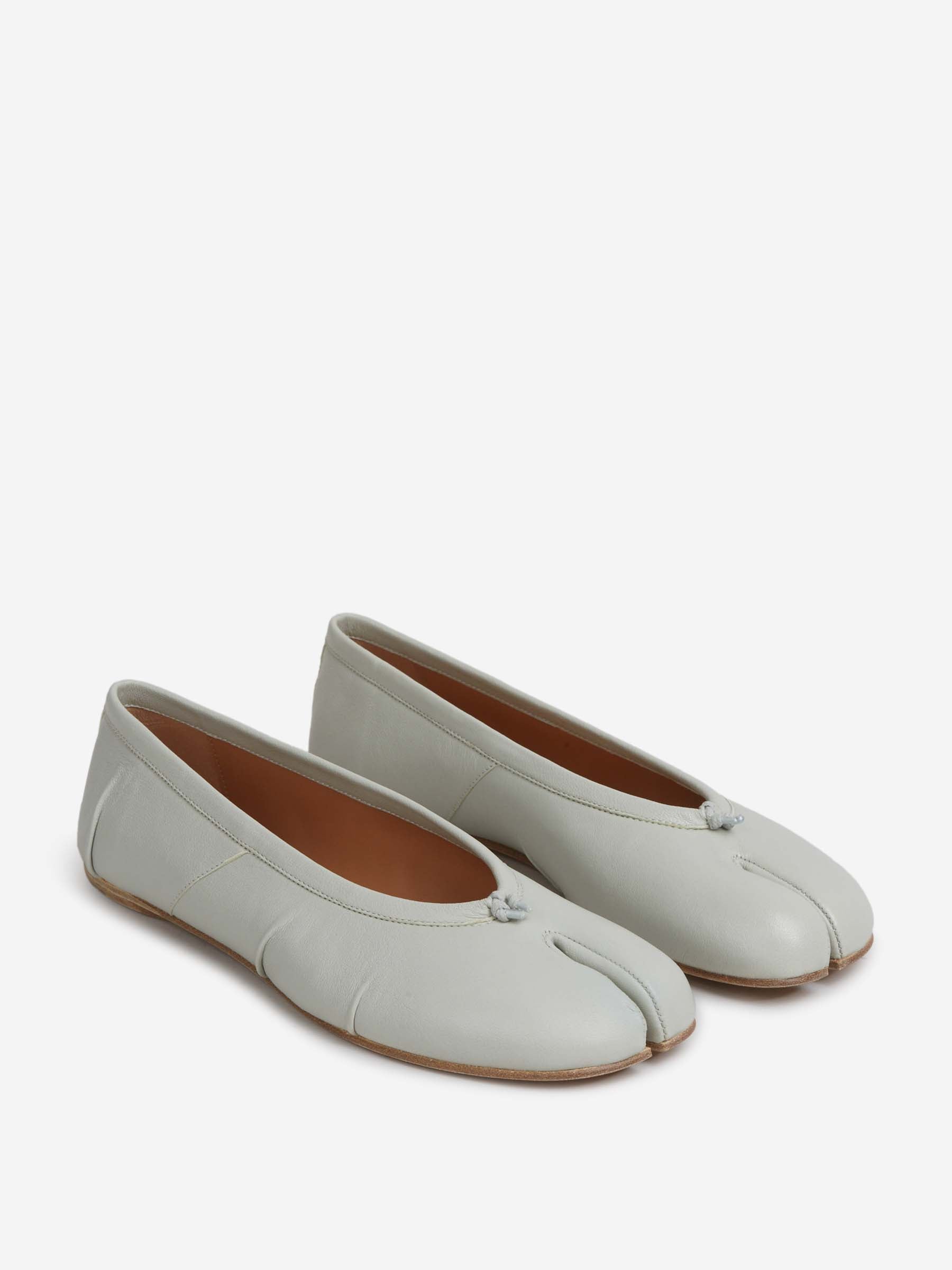 Maison Margiela Mujer Barcelona Bailarinas Tabi color Gris Claro sku 802-000030 01 - Foto 2