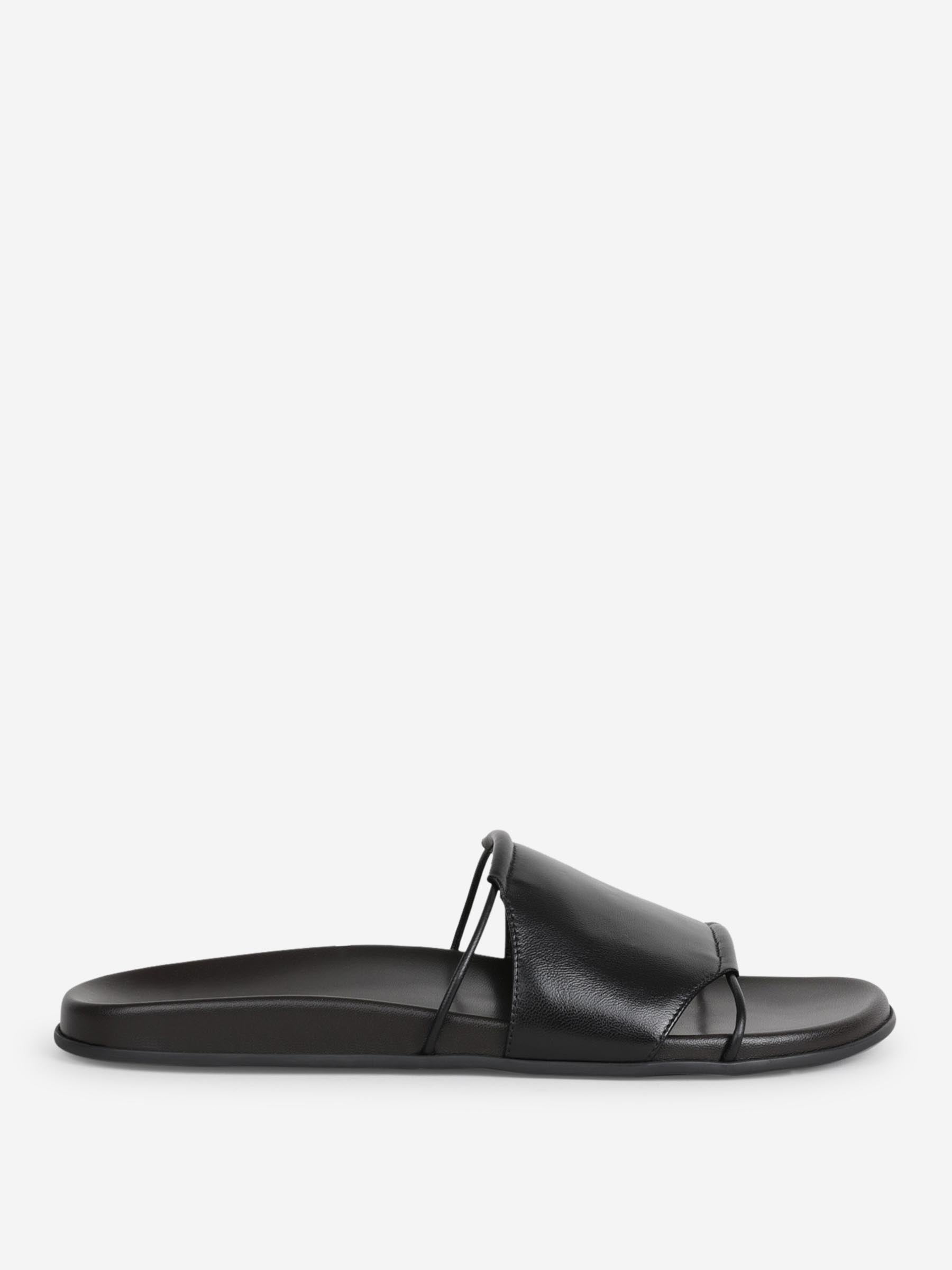 The Row Mujer Barcelona Sandalias Vivienne Slide color Negro sku 802-000034 01 - Foto 1
