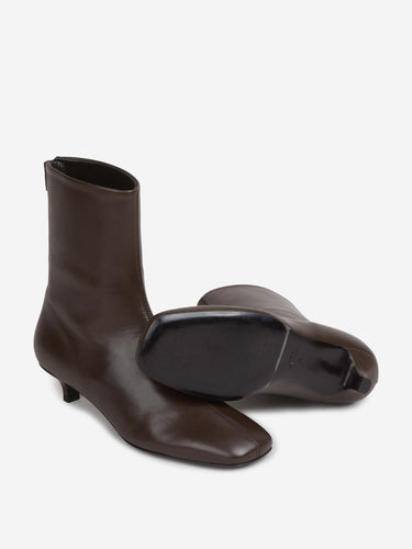 TOTEME Mujer Barcelona Botines Napa color Marrón Oscuro sku 805-000831 01 - Foto 4