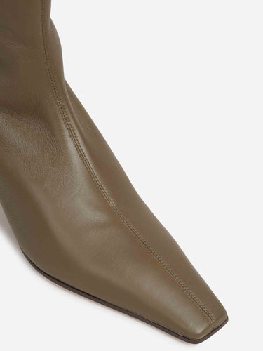 Khaite Mujer Barcelona Botines Arizona Stretch Ankle color Verde Militar sku 805-000849 01 - Foto 5