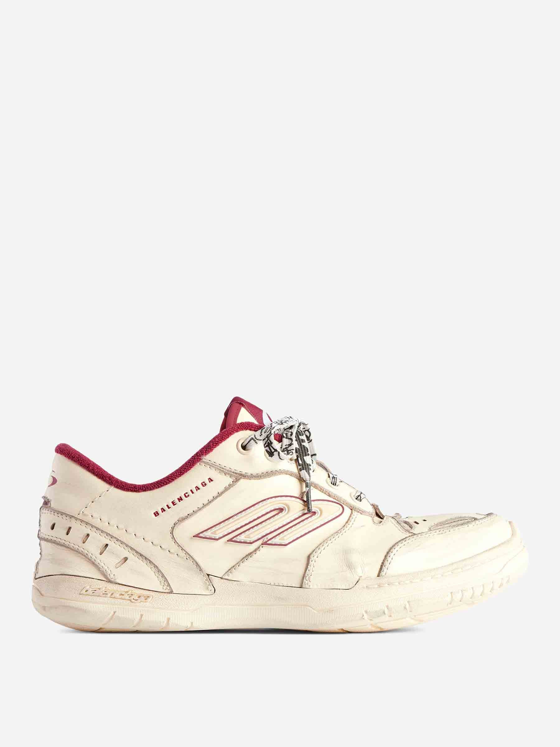 Balenciaga Mujer Barcelona Sneakers Hamptons Worn-out color Blanco sku 806-000416 01 - Foto 1