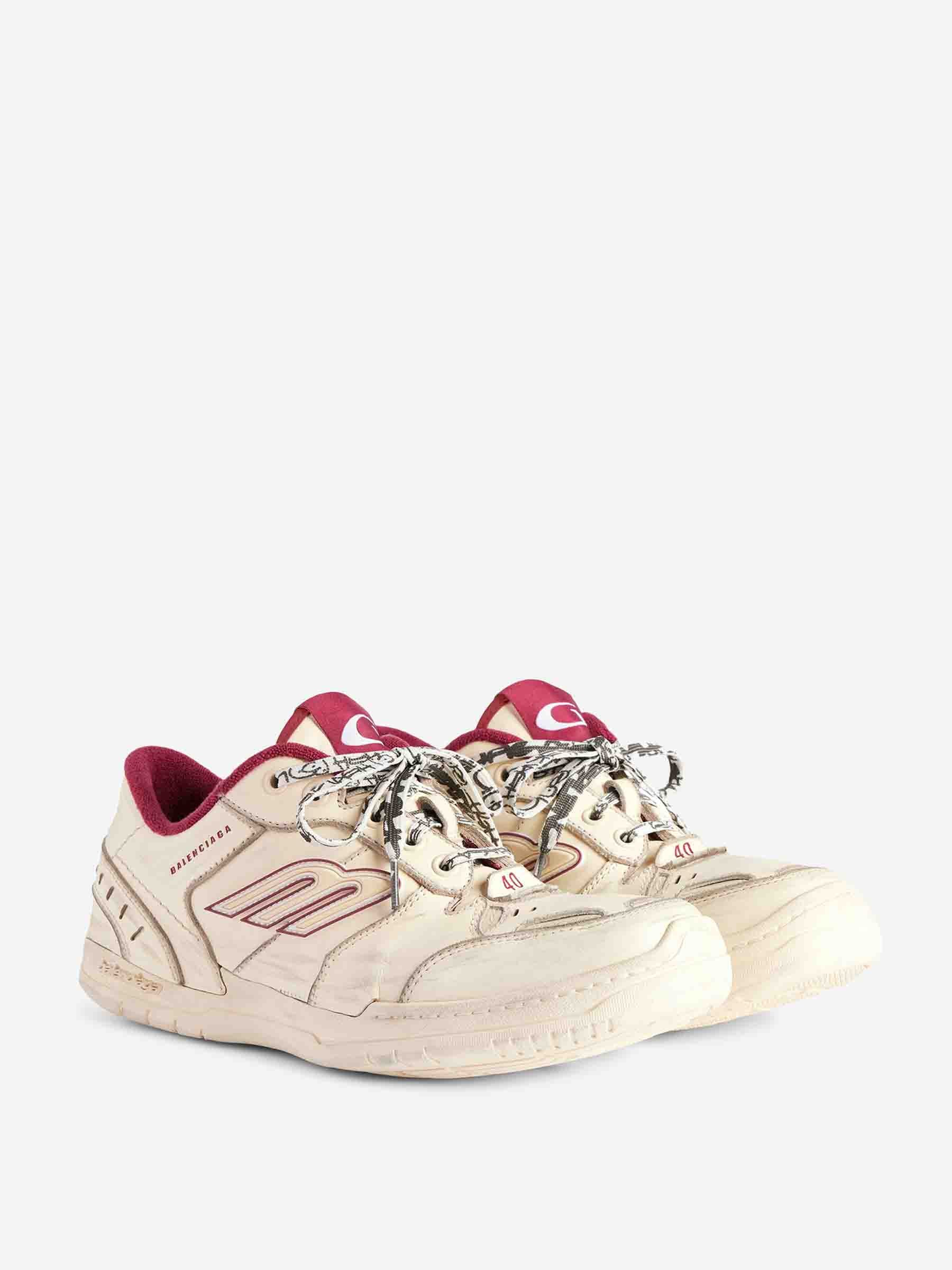 Balenciaga Mujer Barcelona Sneakers Hamptons Worn-out color Blanco sku 806-000416 01 - Foto 2