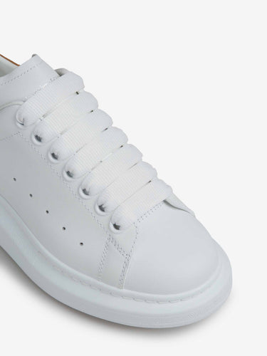 McQueen Mujer Barcelona zapatillas Oversized color Blanco sku 806-000424 01 - Foto 5