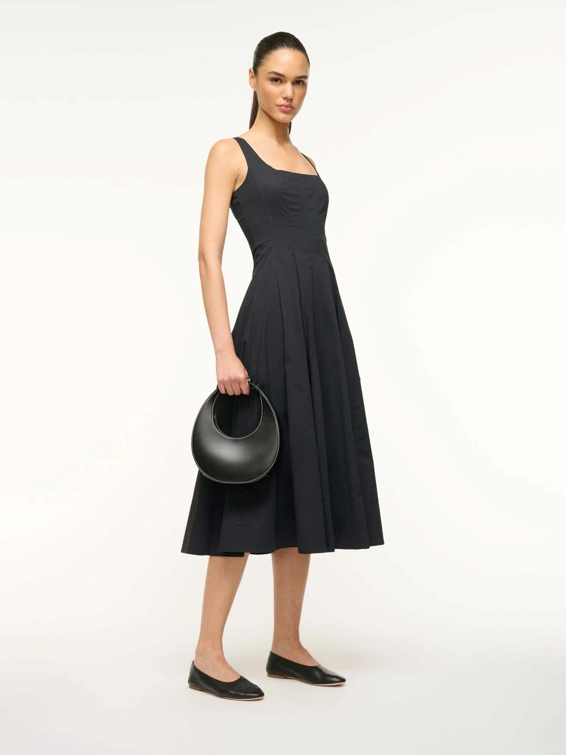 Staud Mujer Barcelona Bolso Mano Mini  Moon Bag color Negro sku 810-008108 00 - Foto 2