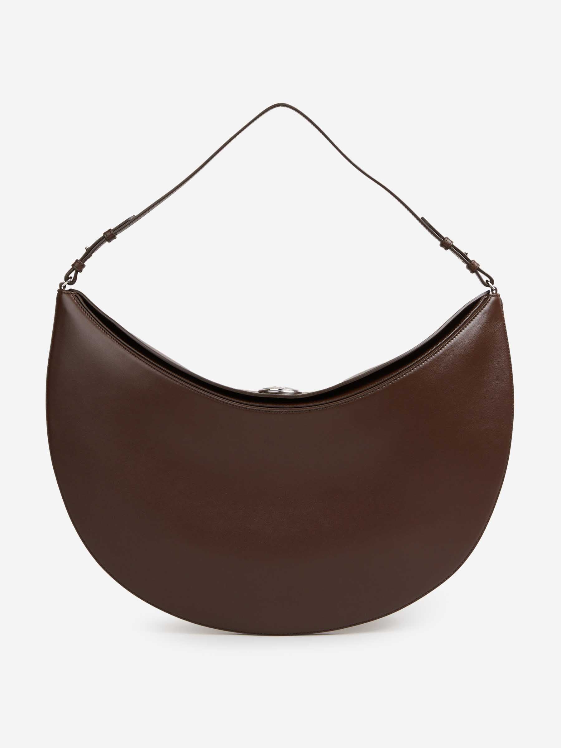 Jacquemus Mujer Barcelona Bolso Hombro Ovalo color Marrón Oscuro sku 810-008247 02 - Foto 1