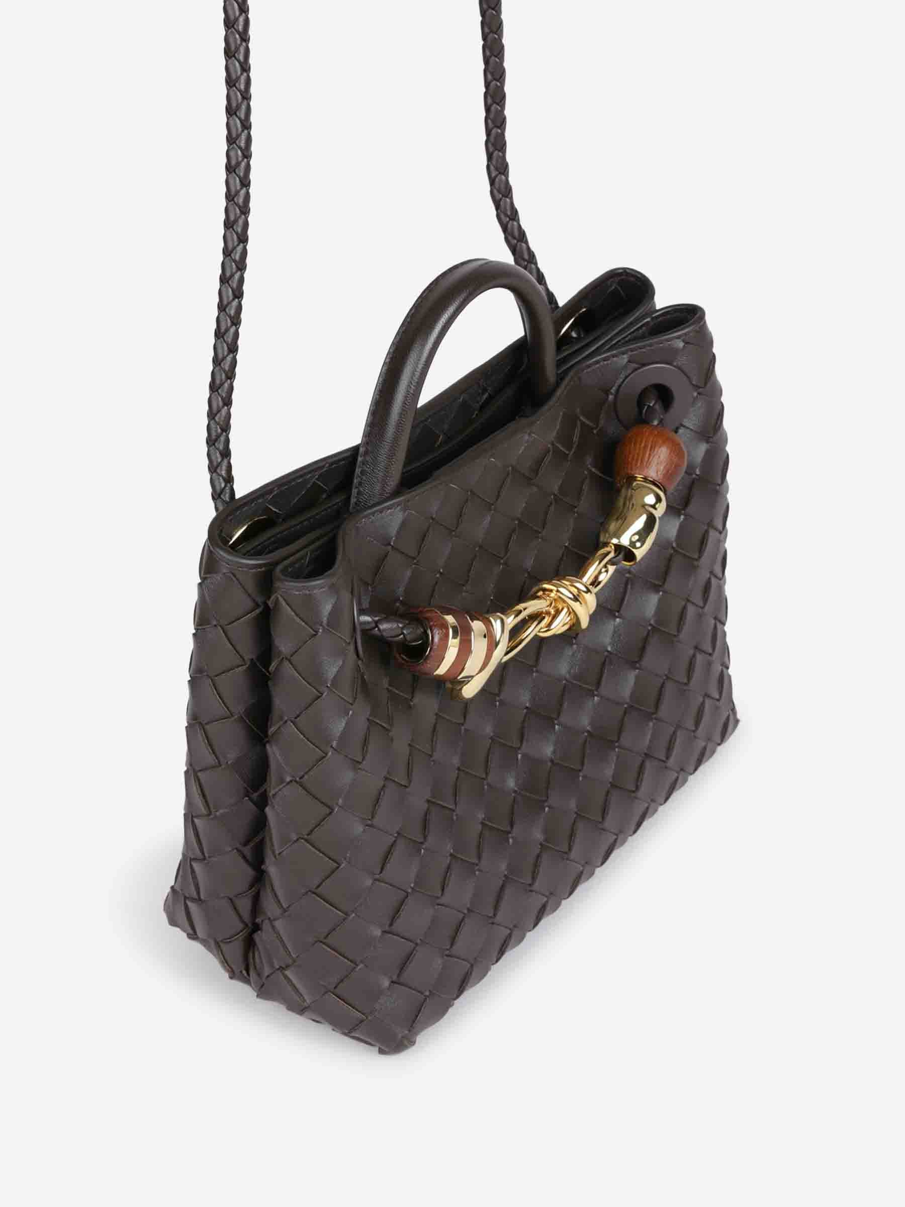 Bottega Veneta Mujer Barcelona Bolso Small Andiamo color Marrón Oscuro sku 810-008266 01 - Foto 2
